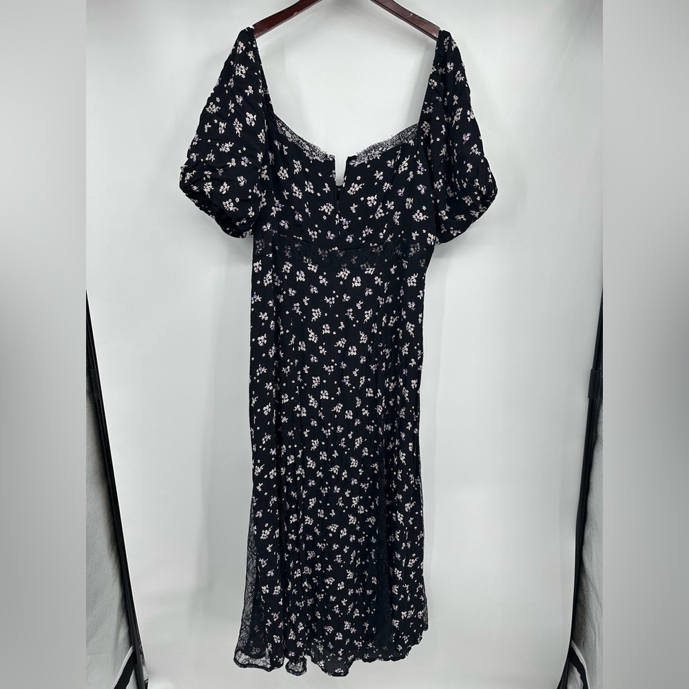 Forever 21 Black and White Flutter Sleeve Sundress